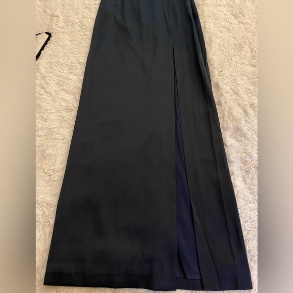 NWT Marchesa Notte Sweetheart Neckline Embroidery Satin Navy Gown - Picture 16 of 17